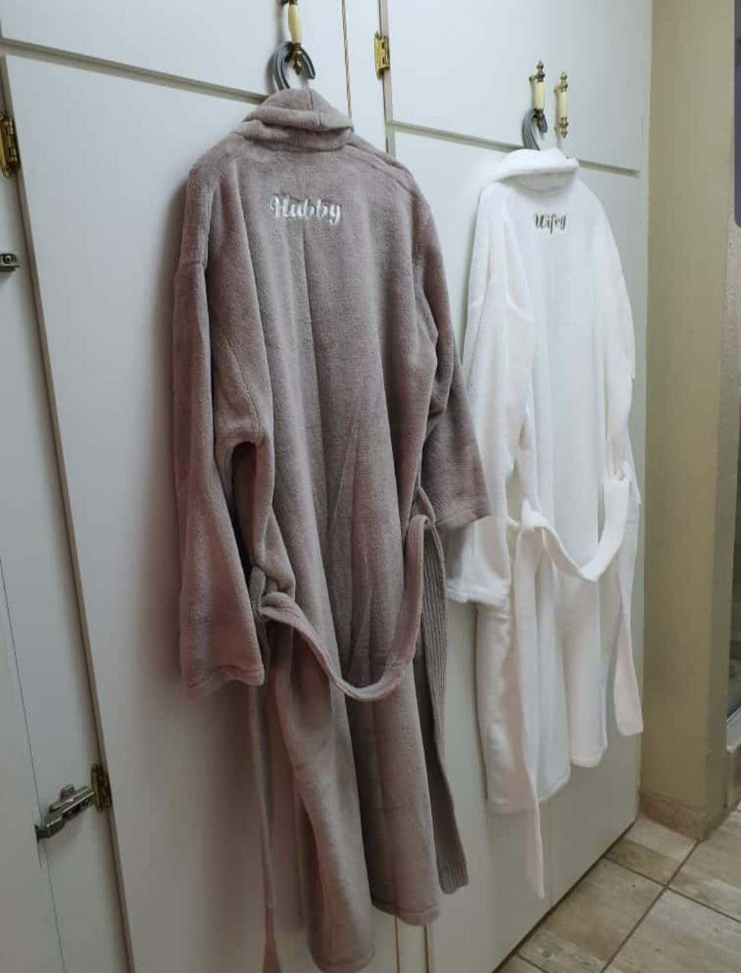 Personalised gowns